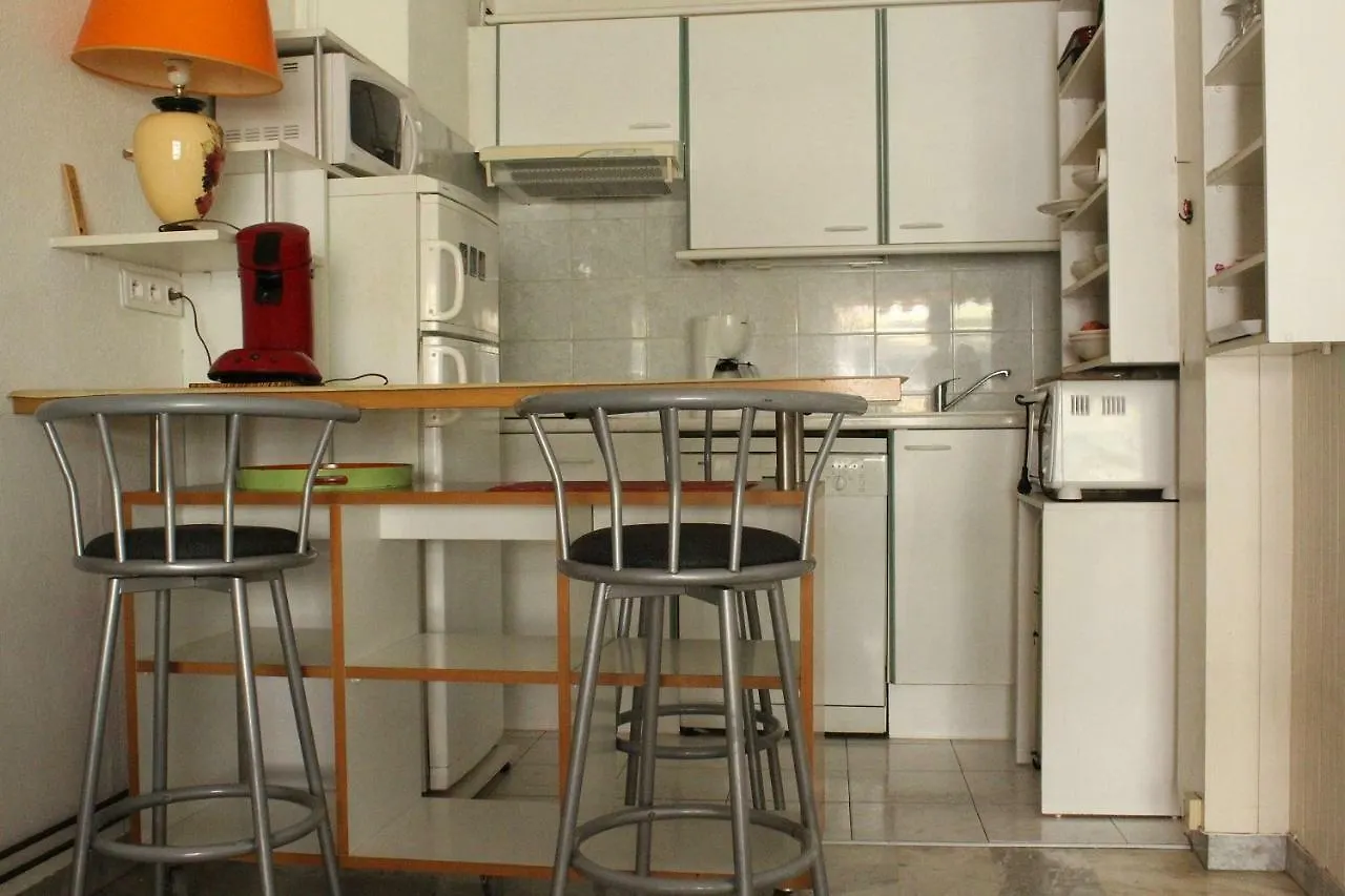 Apartment Studio Standing Bord De Mer Et Vue Antibes